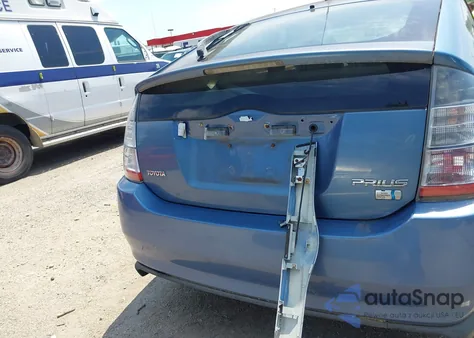 2004 Toyota Prius from USA, damaged, VIN JTDKB20U940076145